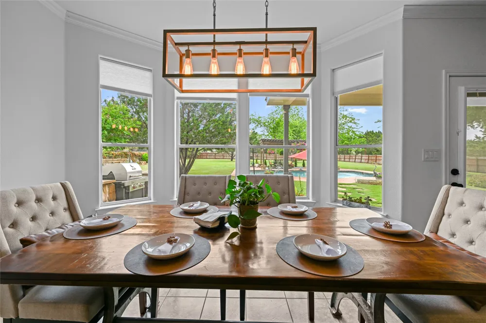 112 Hobby Horse Liberty Hill, TX 78642