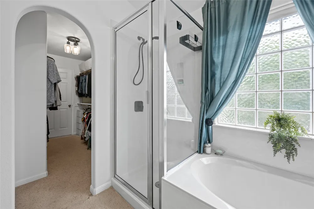 112 Hobby Horse Liberty Hill, TX 78642