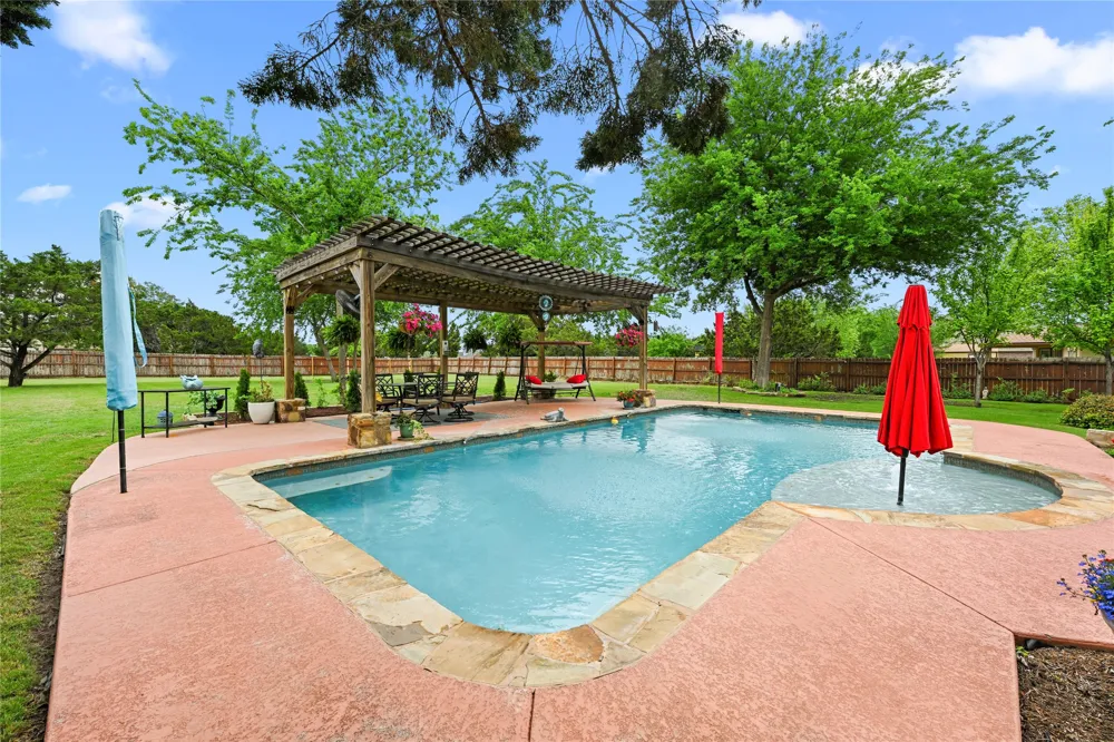 112 Hobby Horse Liberty Hill, TX 78642