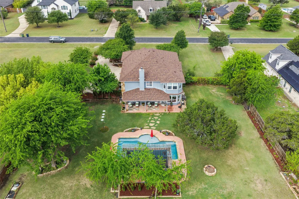 112 Hobby Horse Liberty Hill, TX 78642