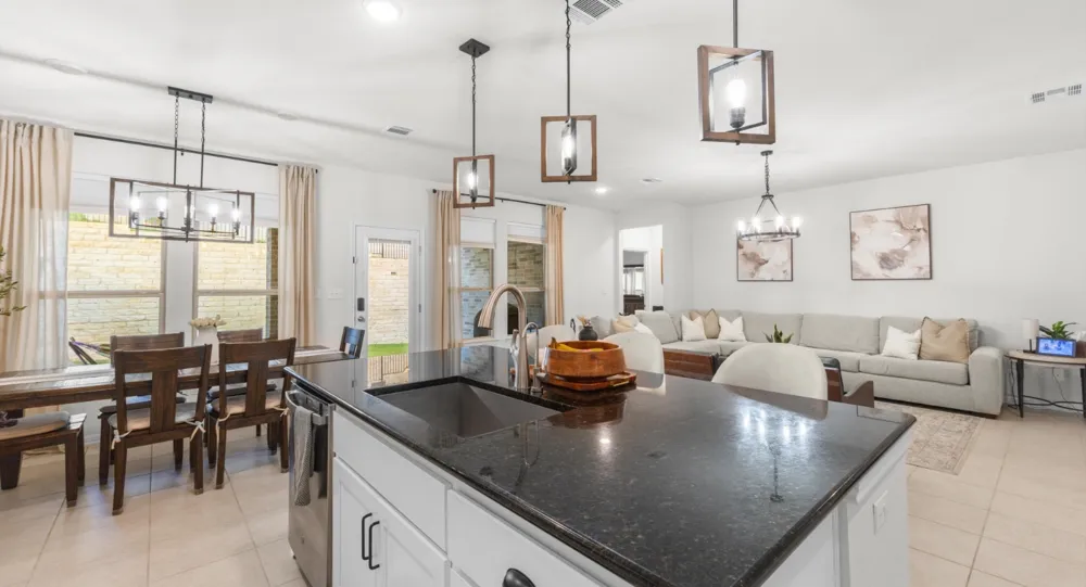 1424 Castalo Lane Leander, TX 78641