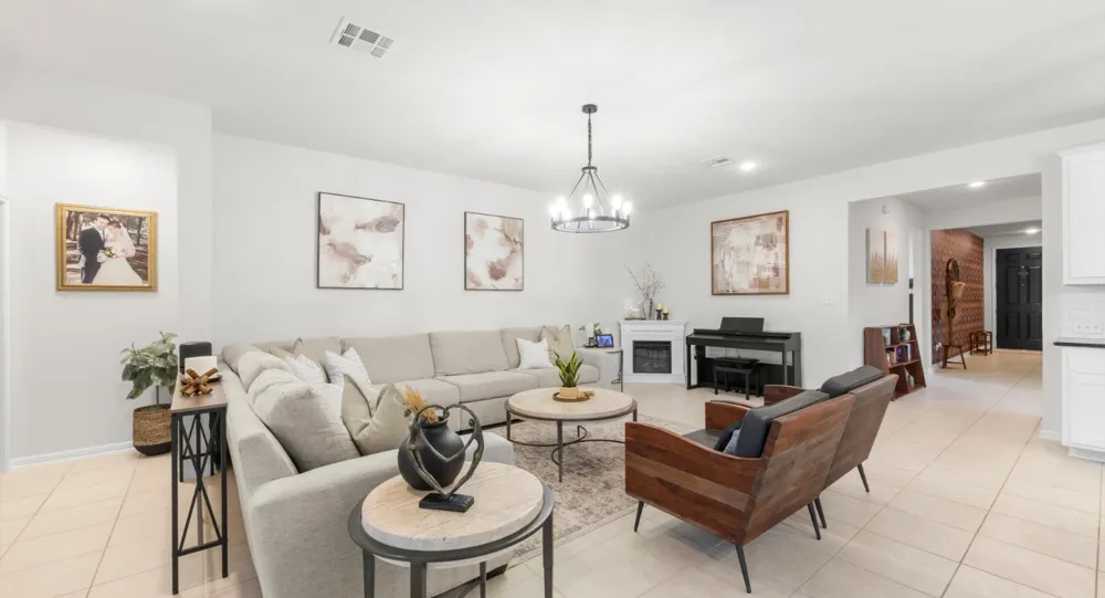 1424 Castalo Lane Leander, TX 78641
