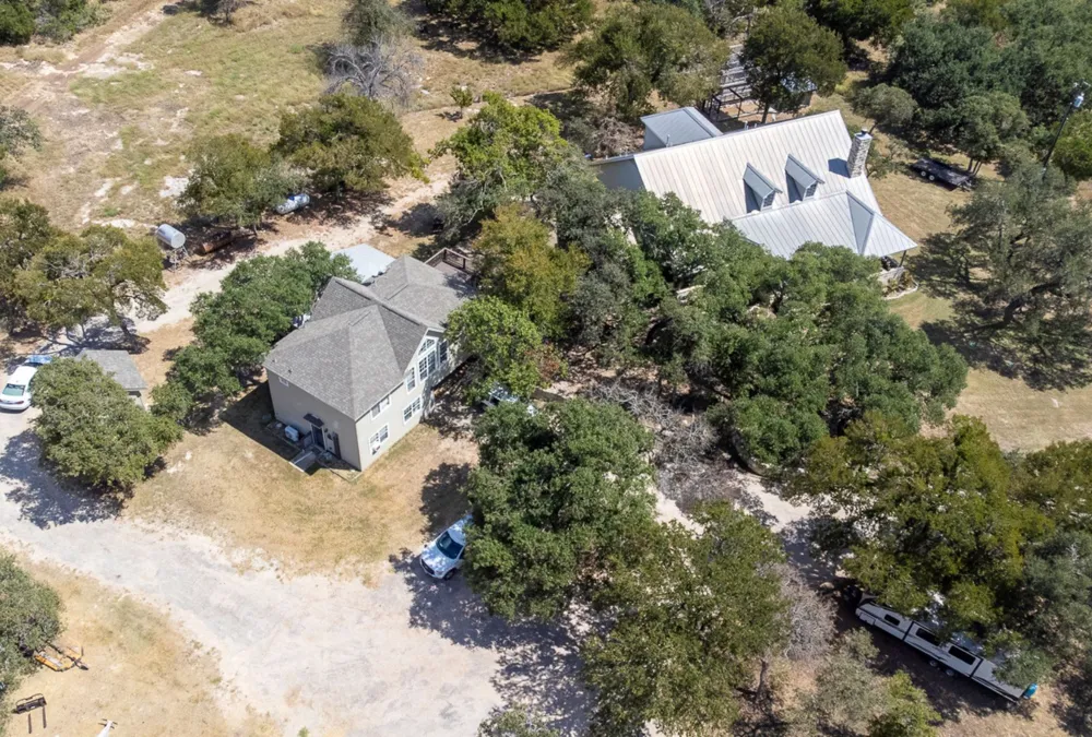 2010 County Road 233 Florence, TX 76527