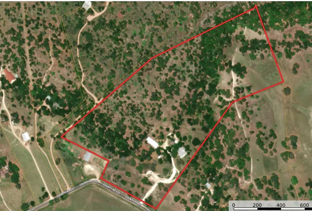 2010 County Road 233 Florence, TX 76527