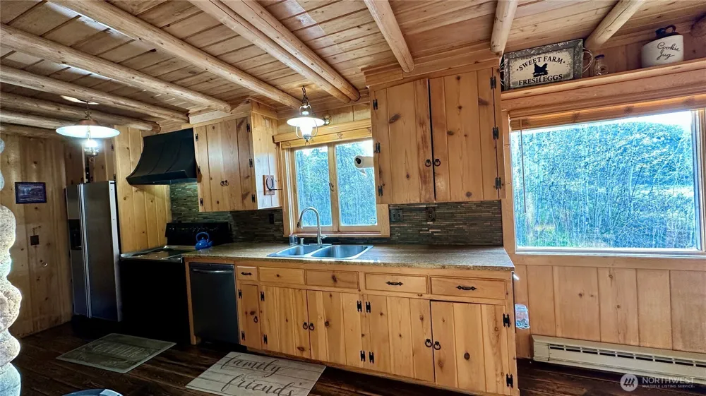 132 Twin Lakes Road Winthrop, WA 98862