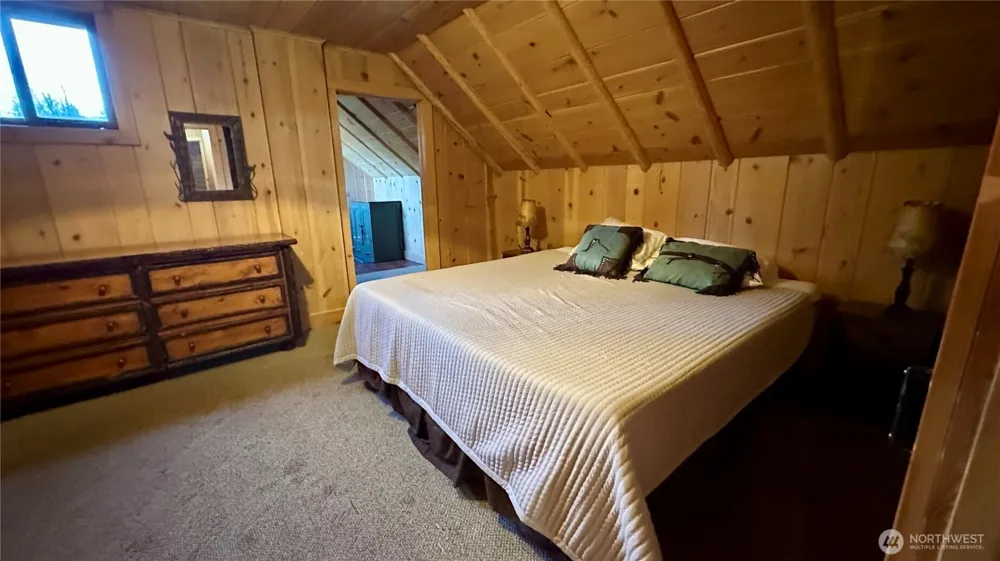 132 Twin Lakes Road Winthrop, WA 98862