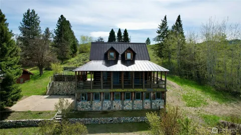 132 Twin Lakes Road
