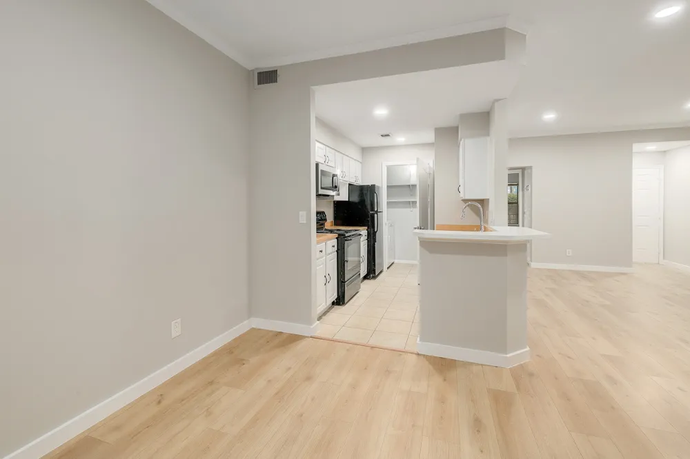 6000 Shepherd Mountain Cove #1609 Austin, TX 78730