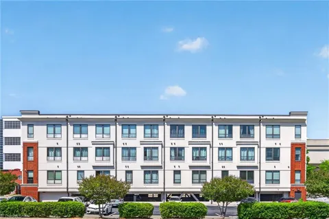 411 W Washington Street #106