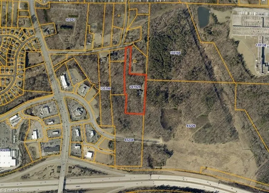 138 Vivian Lane Greensboro, NC 27406