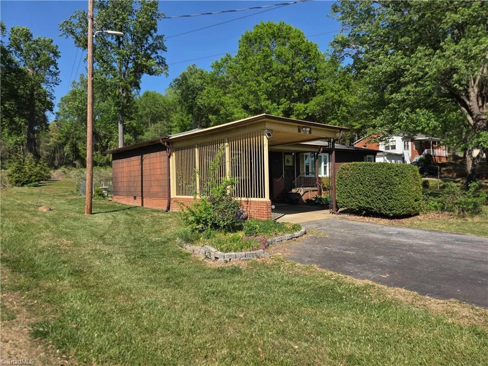 145 Black Oak Ridge Road Taylorsville, NC 28681