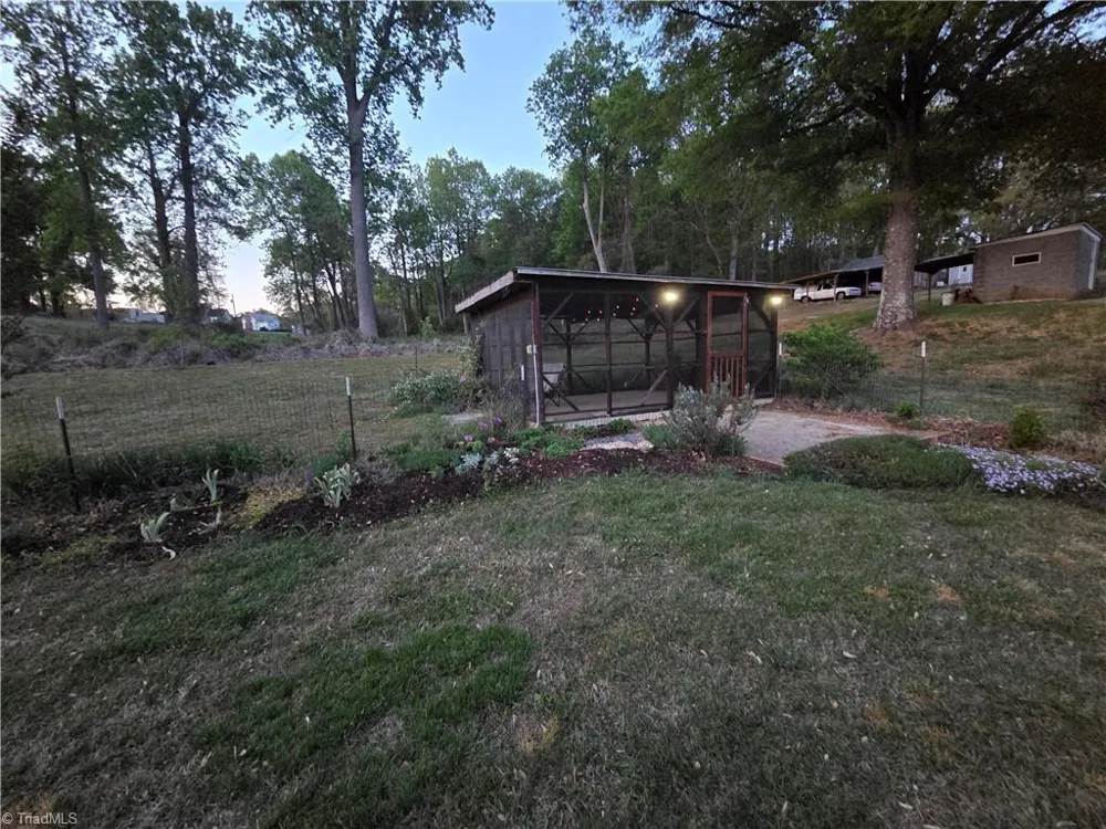 145 Black Oak Ridge Road Taylorsville, NC 28681