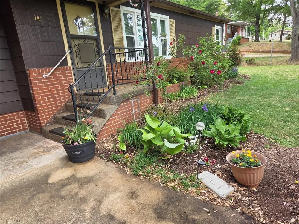 145 Black Oak Ridge Road Taylorsville, NC 28681