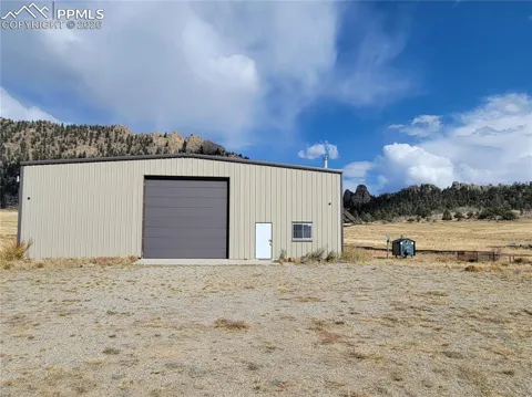 940 Puma Hills Road