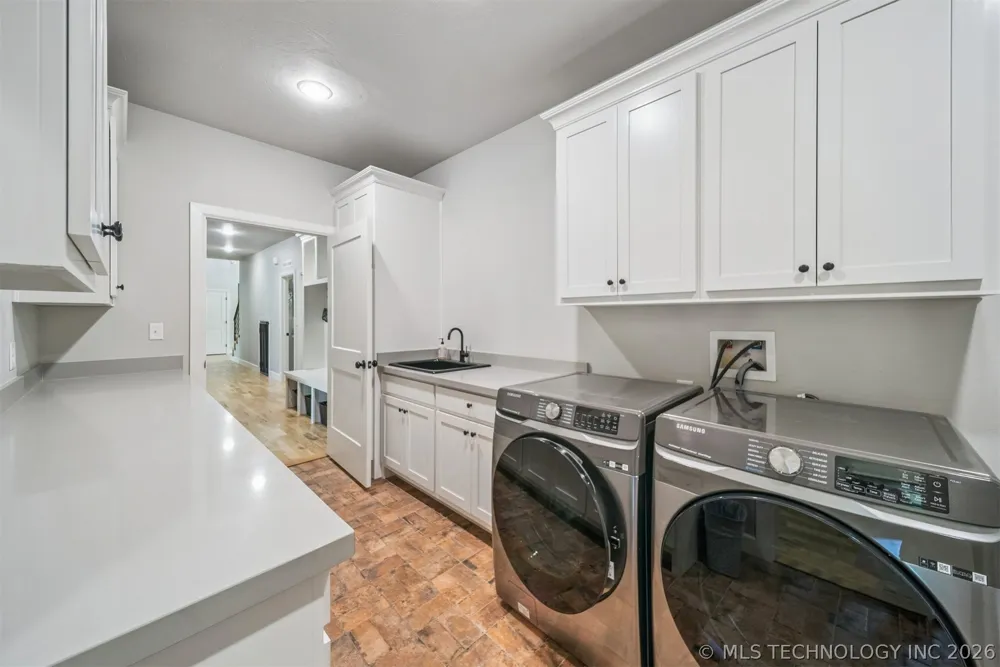 16439 Richardson Road Skiatook, OK 74070