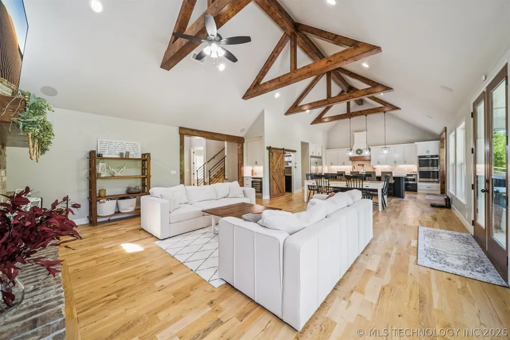 16439 Richardson Road Skiatook, OK 74070