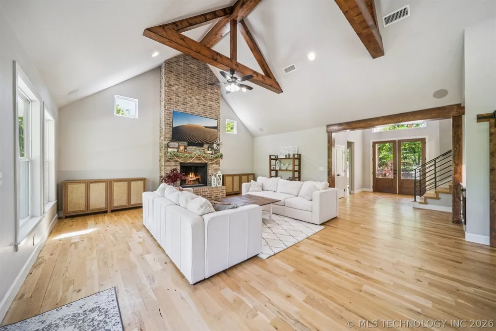 16439 Richardson Road Skiatook, OK 74070