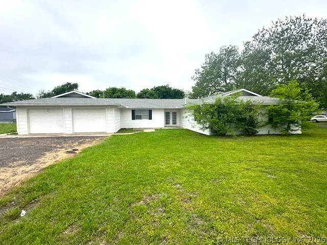 331 Pine Stratford, OK 74872