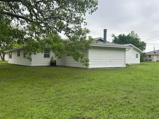 331 Pine Stratford, OK 74872