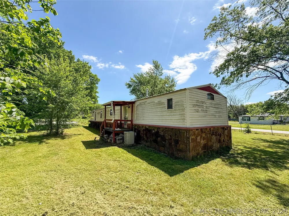 203 E Watova Street Talala, OK 74080