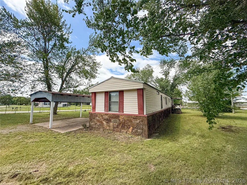 203 E Watova Street Talala, OK 74080