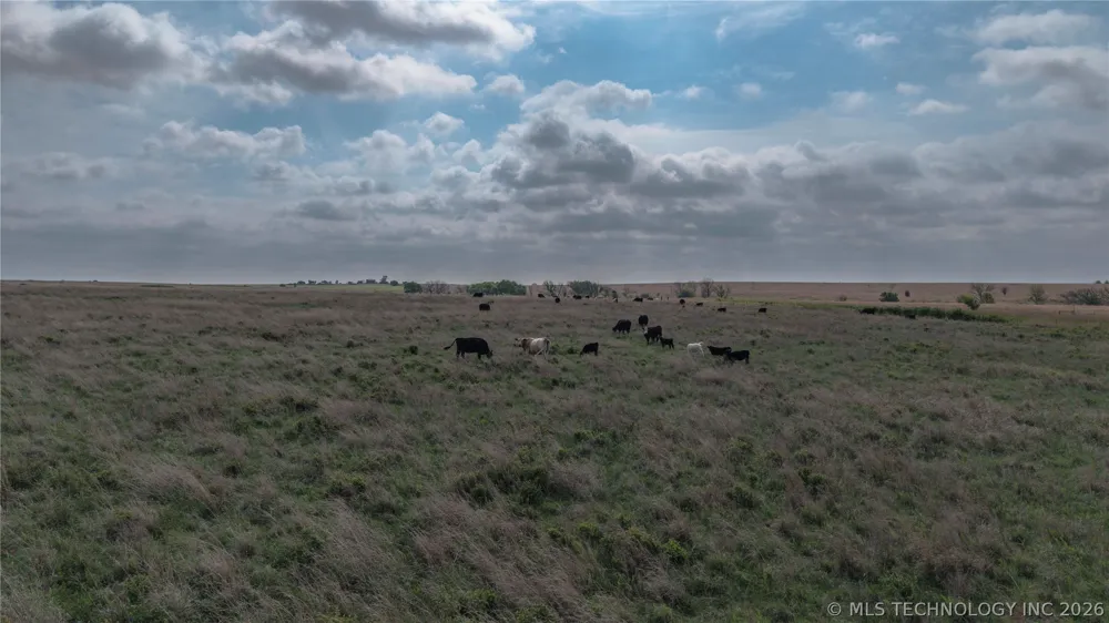 2 S 336 ROAD Pawnee, OK 73061