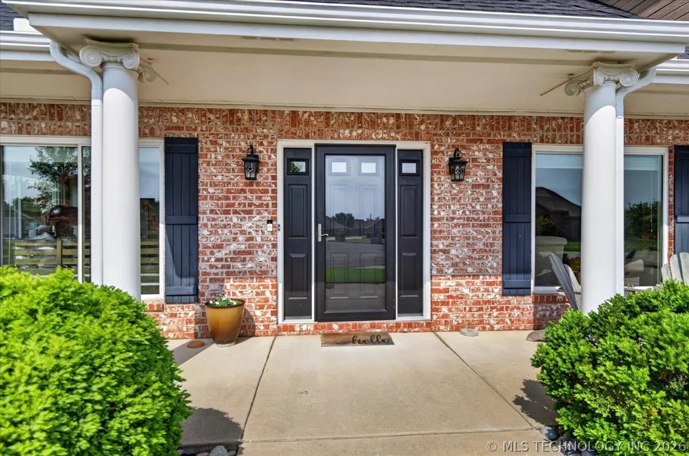 5637 Chickering Court Bartlesville, OK 74006
