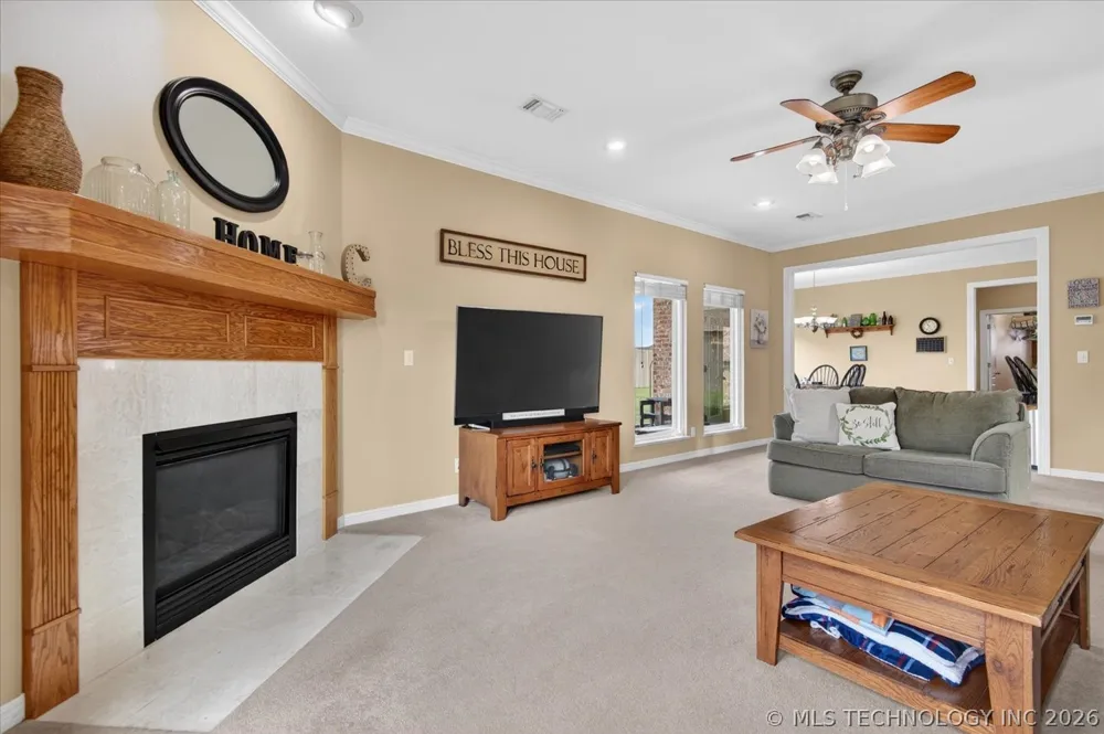 5637 Chickering Court Bartlesville, OK 74006