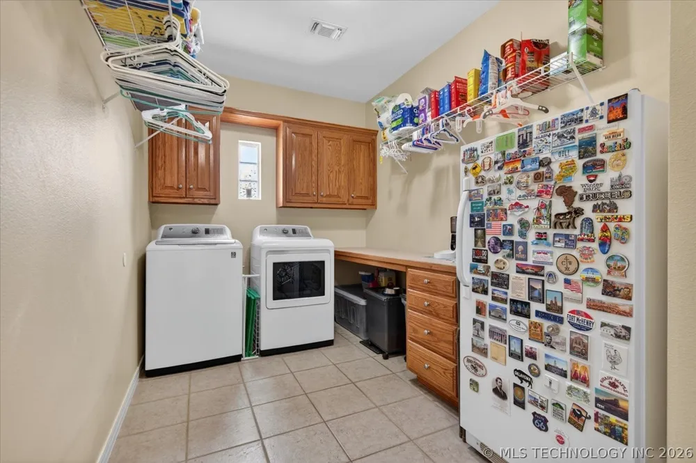 5637 Chickering Court Bartlesville, OK 74006