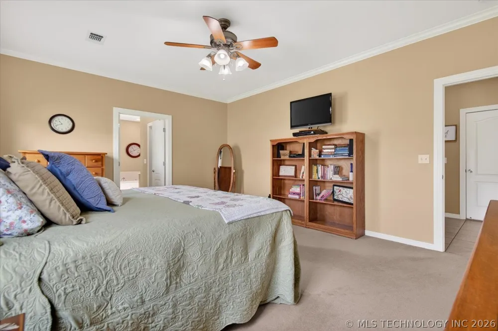 5637 Chickering Court Bartlesville, OK 74006