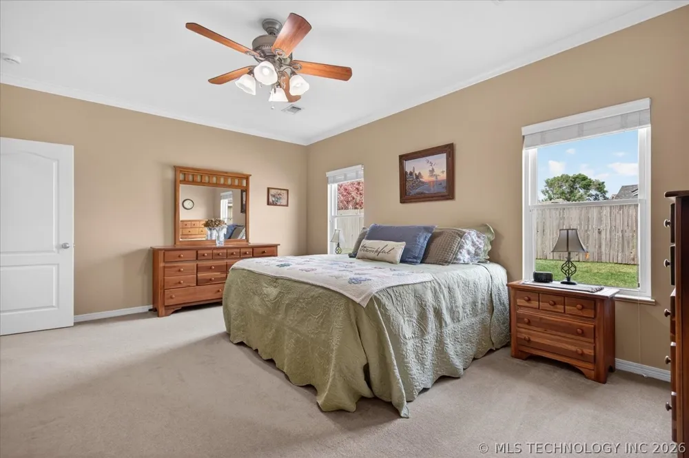 5637 Chickering Court Bartlesville, OK 74006