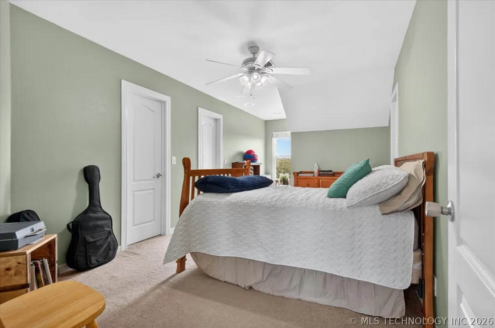 5637 Chickering Court Bartlesville, OK 74006