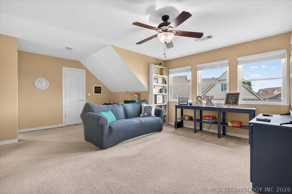 5637 Chickering Court Bartlesville, OK 74006