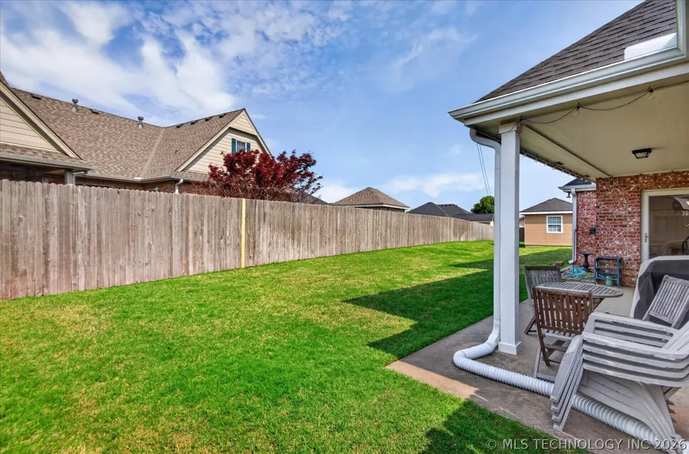 5637 Chickering Court Bartlesville, OK 74006