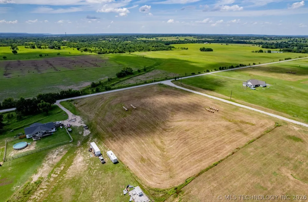 4180 ROAD Porter, OK 74454