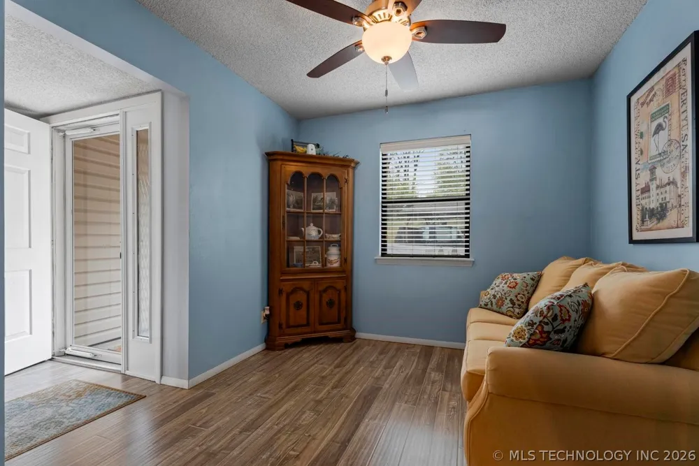 810 46th Street Grove, OK 74464