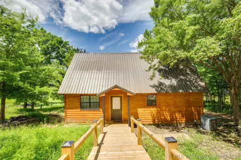 3859 W Lake