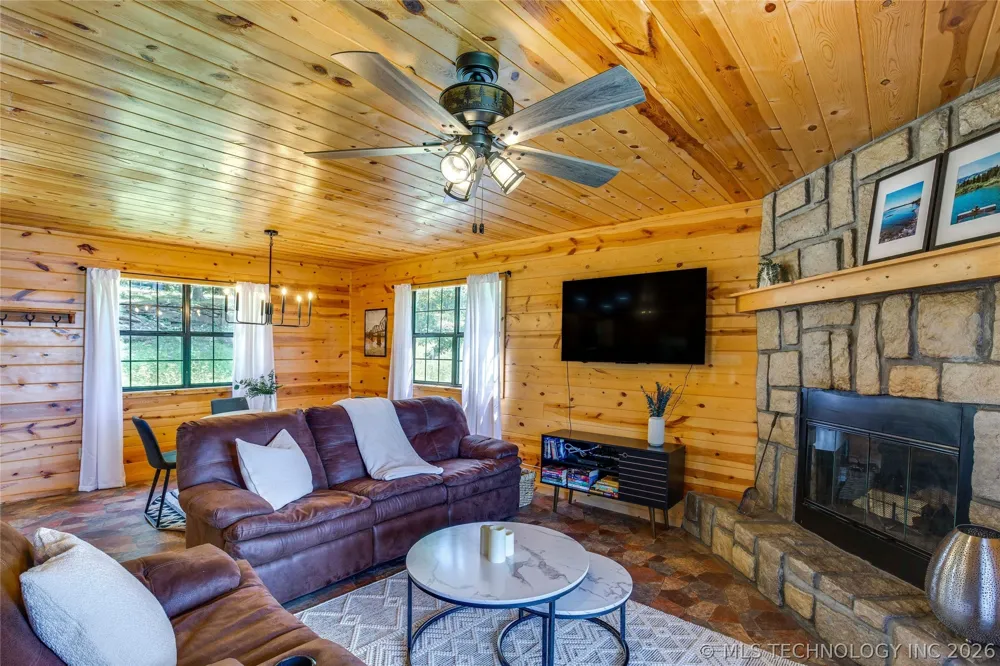3859 W Lake Fort Towson, OK 74735