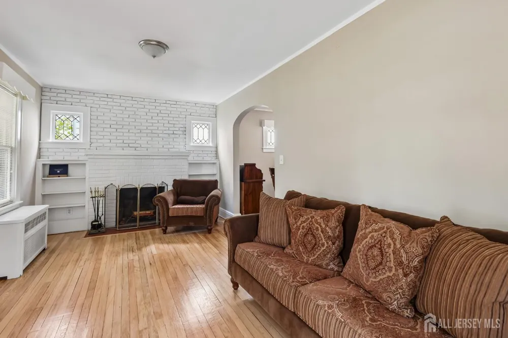 1089 Field Avenue Plainfield, NJ 07060