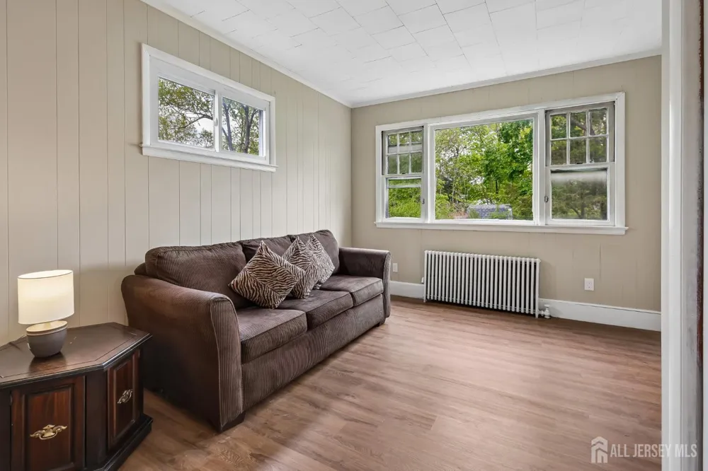 1089 Field Avenue Plainfield, NJ 07060
