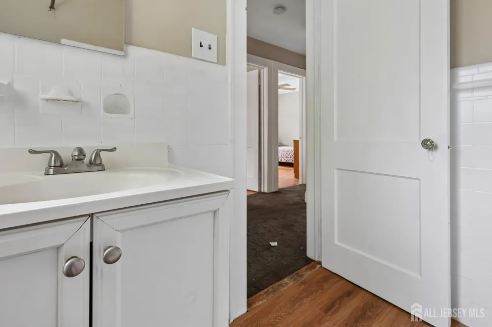 1089 Field Avenue Plainfield, NJ 07060