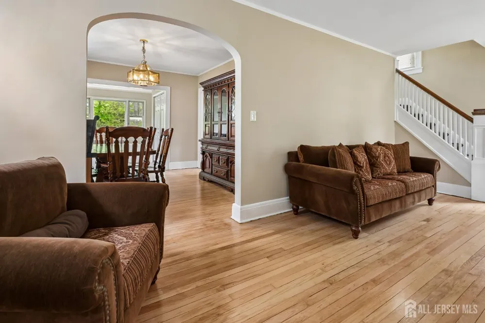 1089 Field Avenue Plainfield, NJ 07060