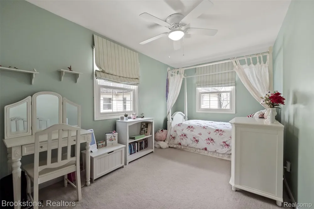 1940 S Ortonville Road Brandon Charter Township, MI 48462