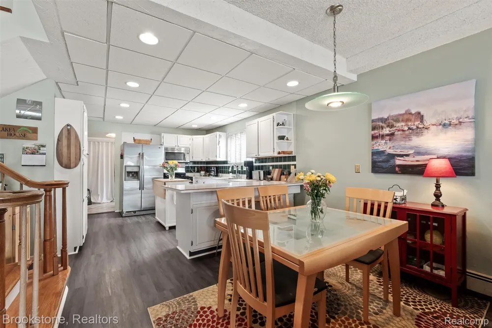 1940 S Ortonville Road Brandon Charter Township, MI 48462