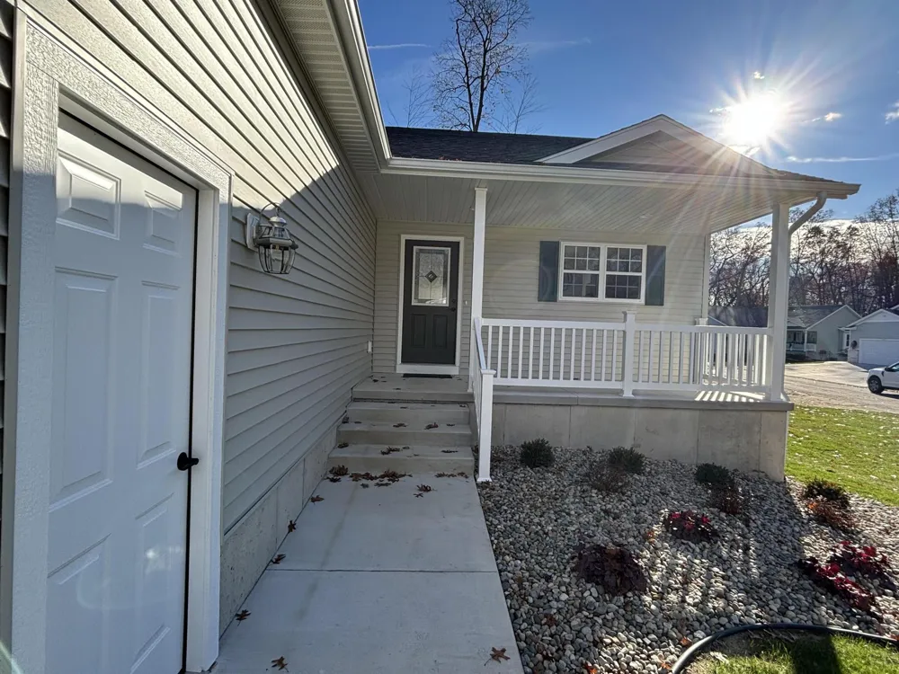 1519 E Addison Way Laketon Township, MI 49445
