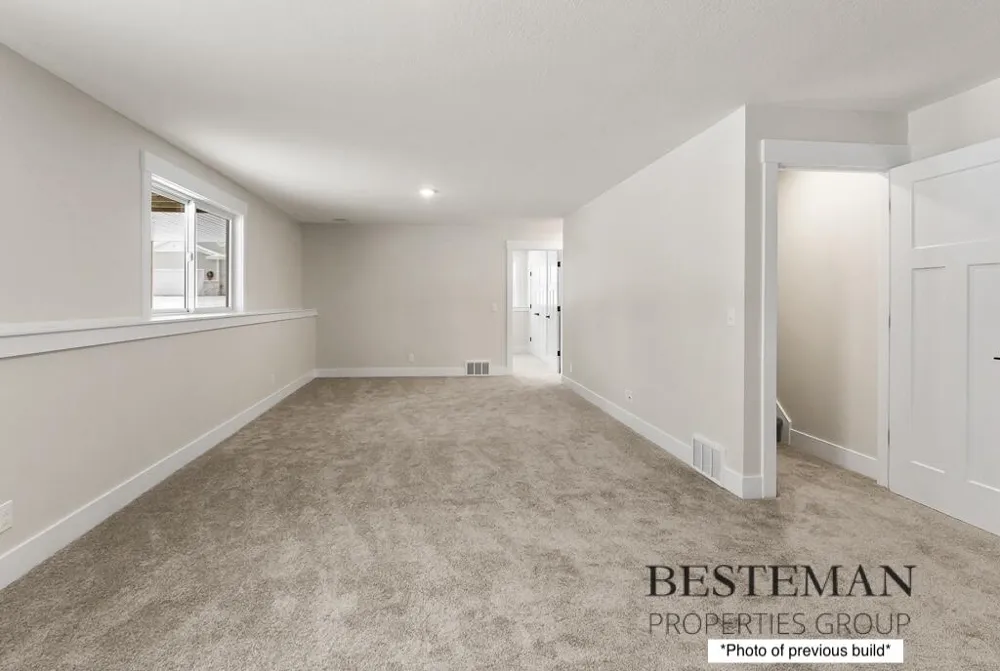1519 E Addison Way Laketon Township, MI 49445