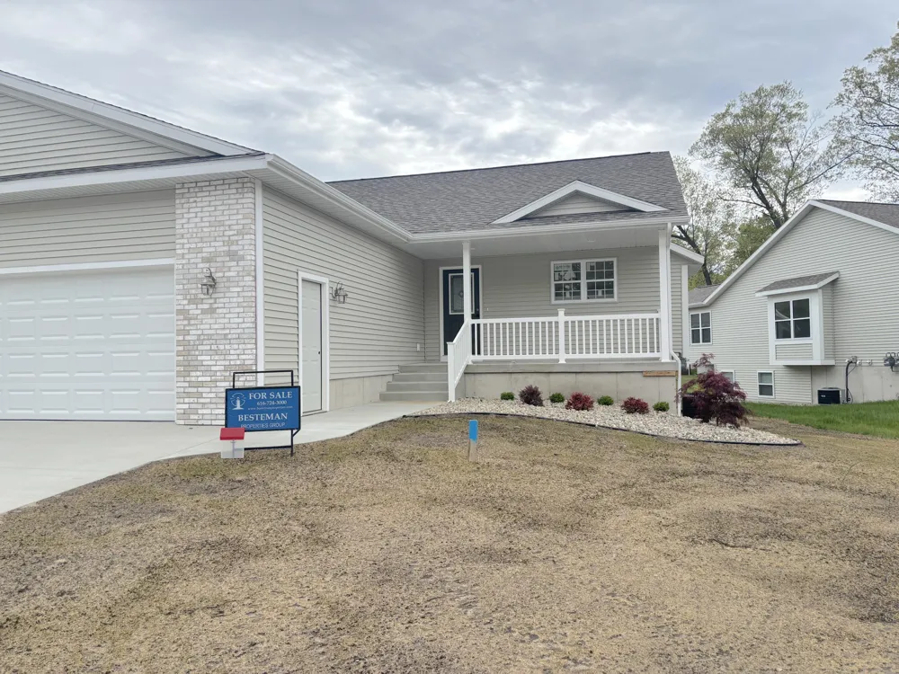 1519 E Addison Way Laketon Township, MI 49445