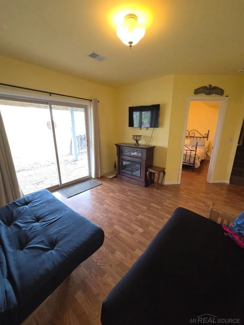 5700 Royal Court Court Butman Township, MI 48624