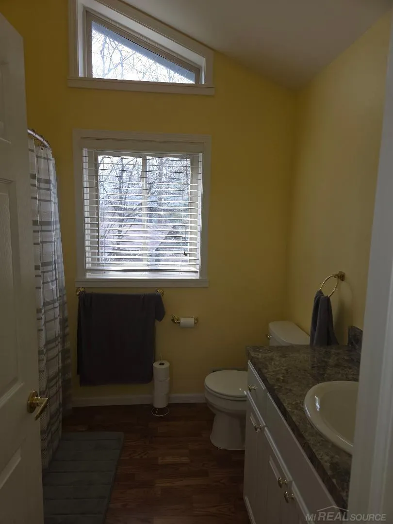 5700 Royal Court Court Butman Township, MI 48624