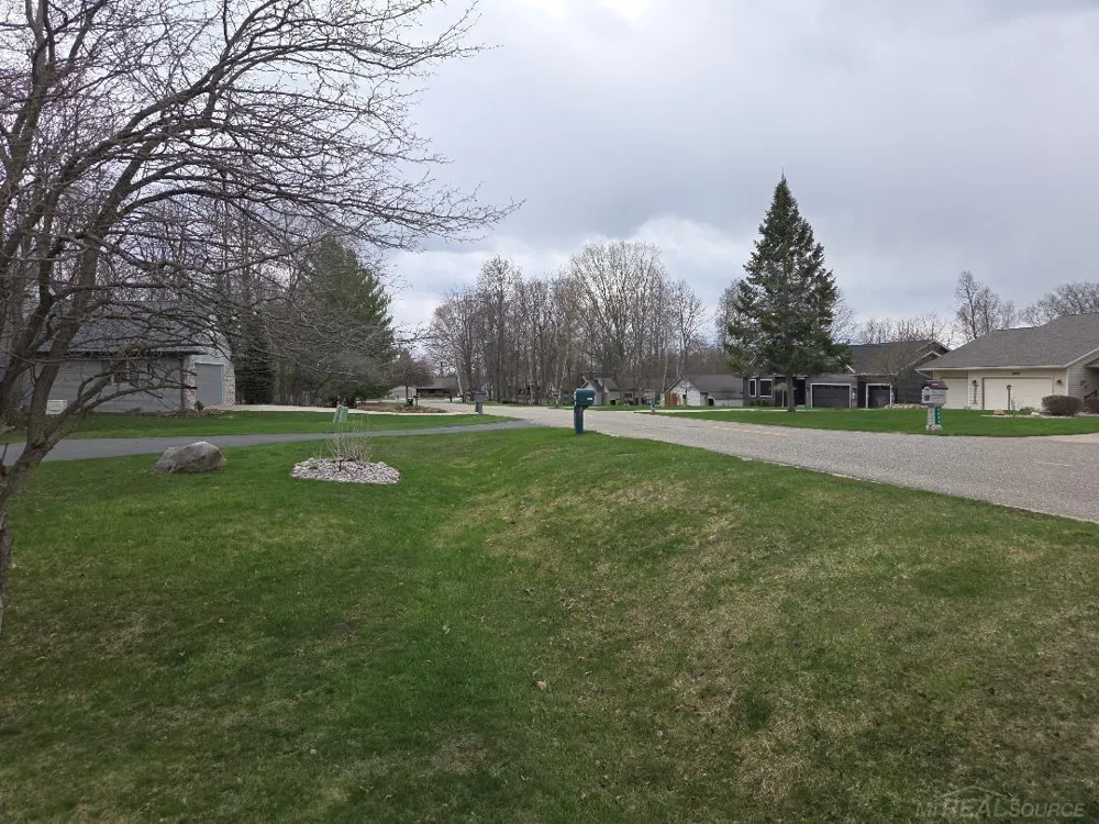 5700 Royal Court Court Butman Township, MI 48624